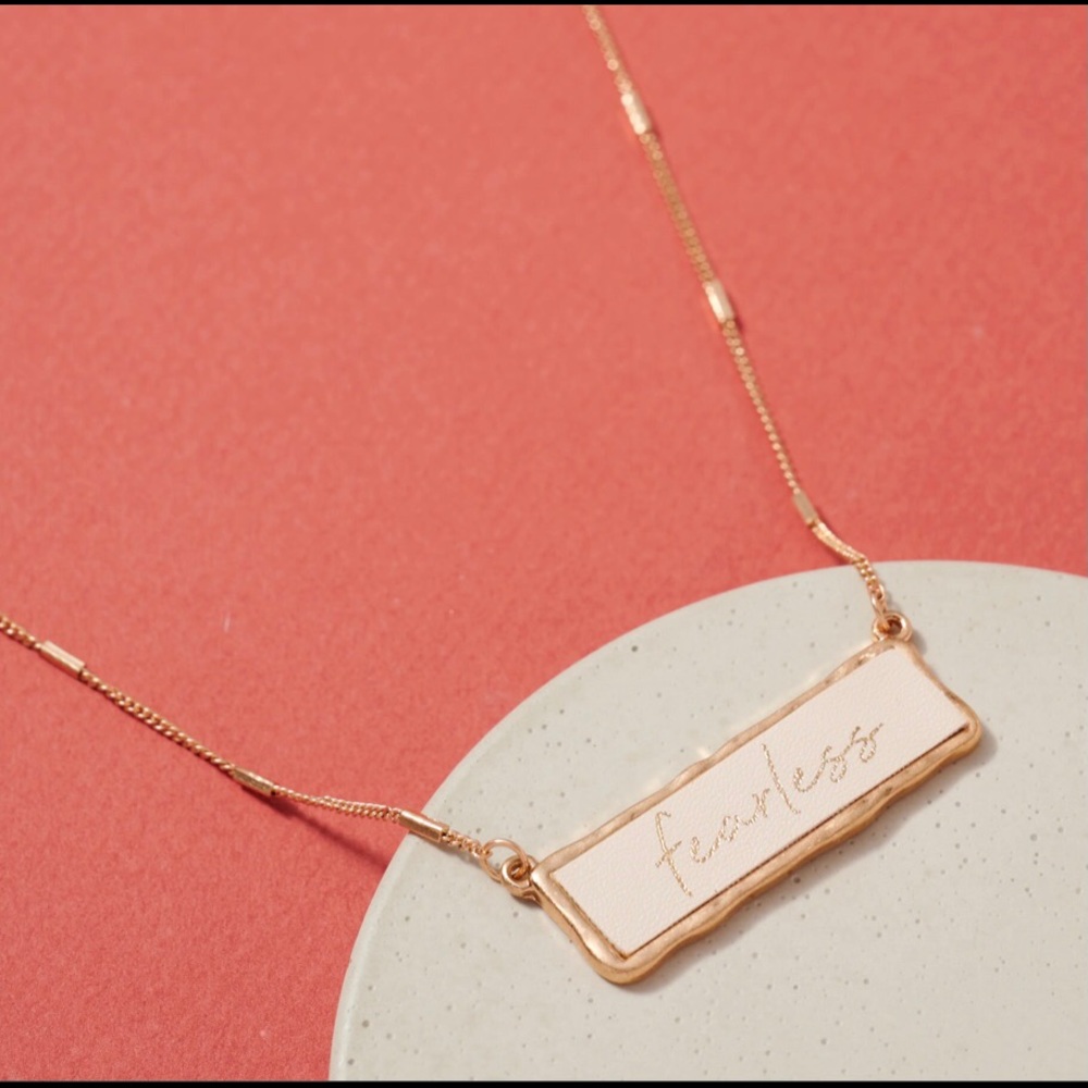 Fearless Necklace - Picture 1 of 5